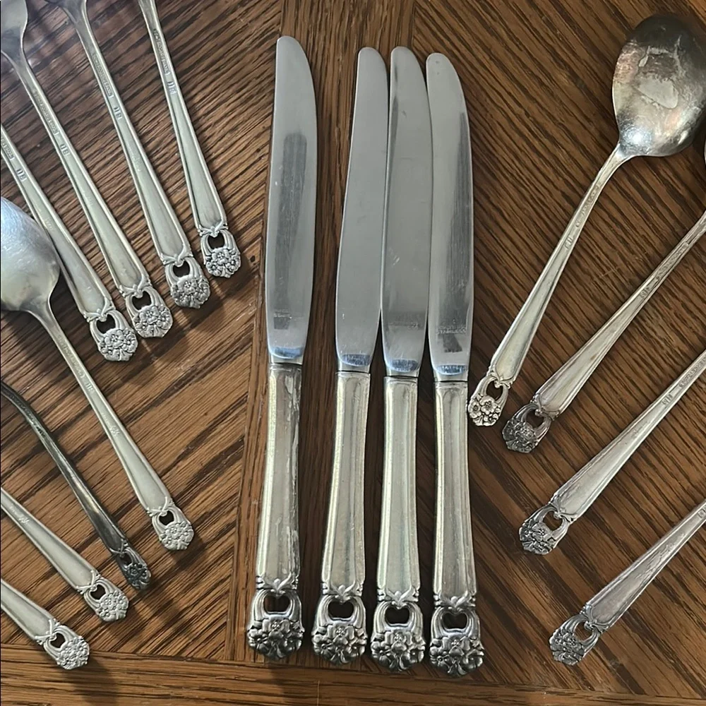 1847 Rogers Eternally Yours Silverplate Silverware